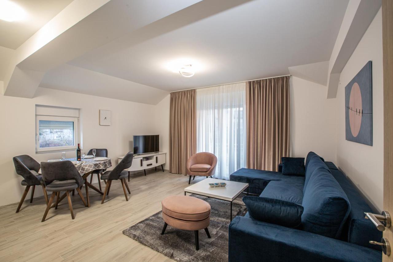 Rest Apartments Nikšić Esterno foto