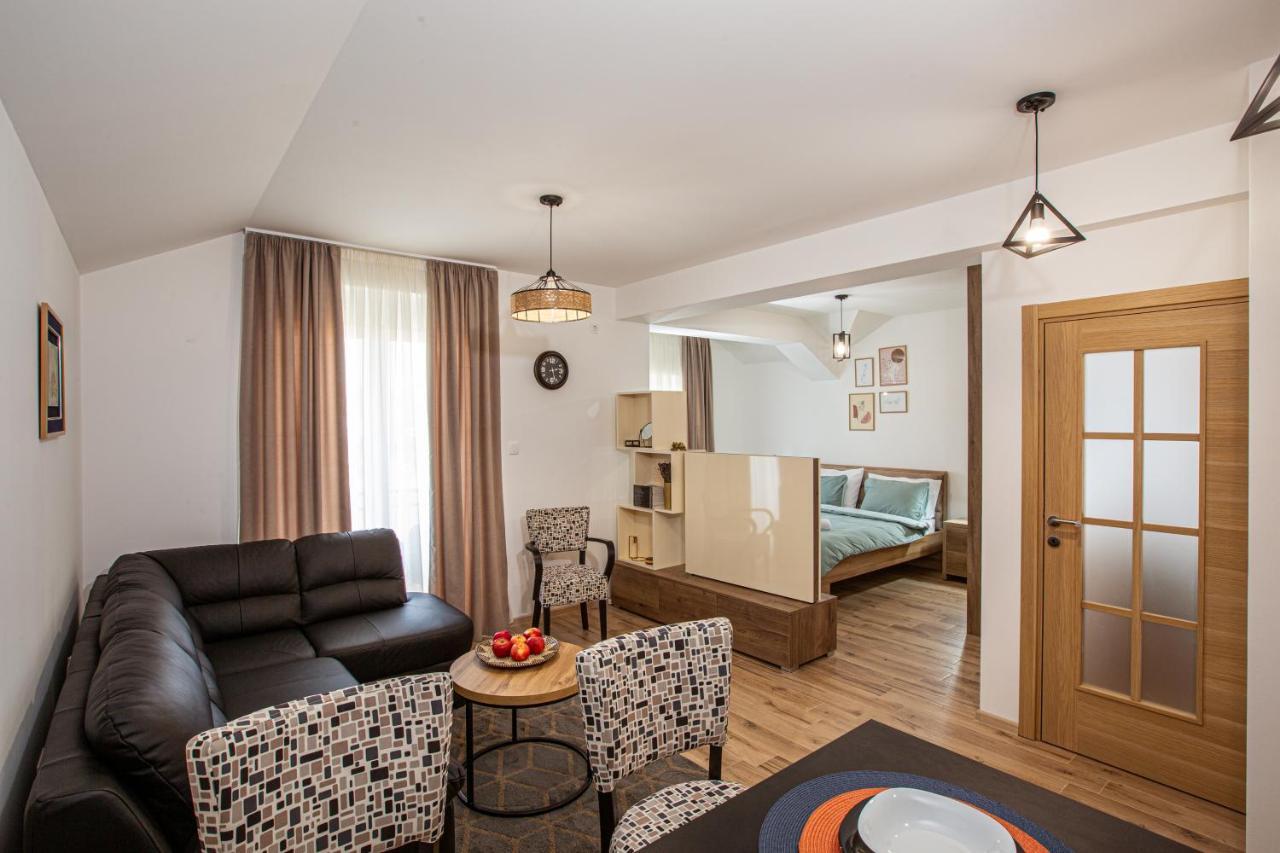 Rest Apartments Nikšić Esterno foto