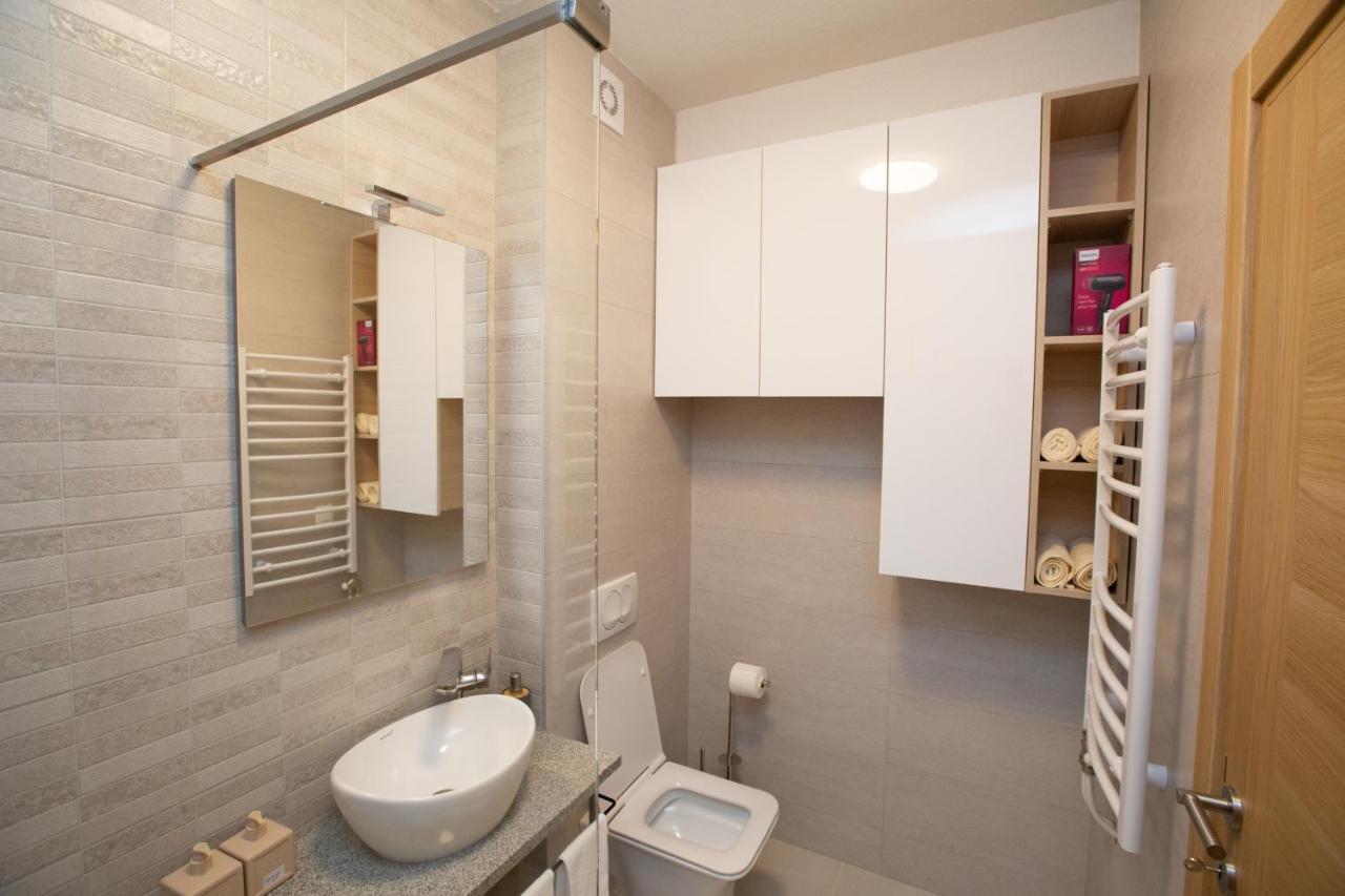 Rest Apartments Nikšić Esterno foto
