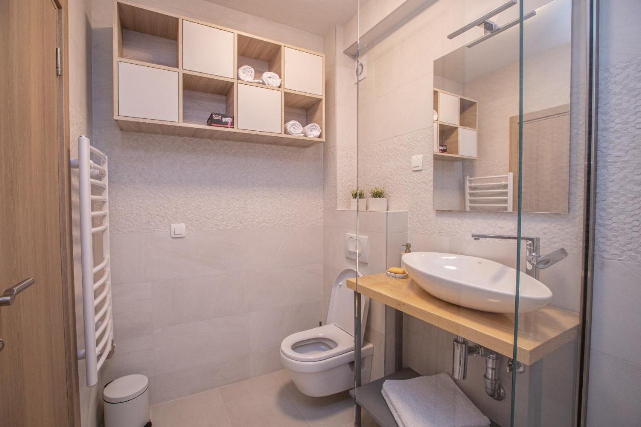 Rest Apartments Nikšić Esterno foto