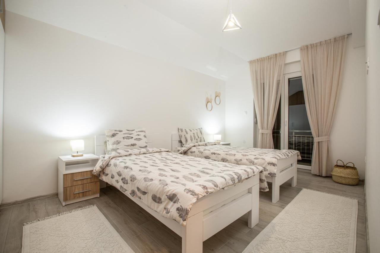 Rest Apartments Nikšić Esterno foto