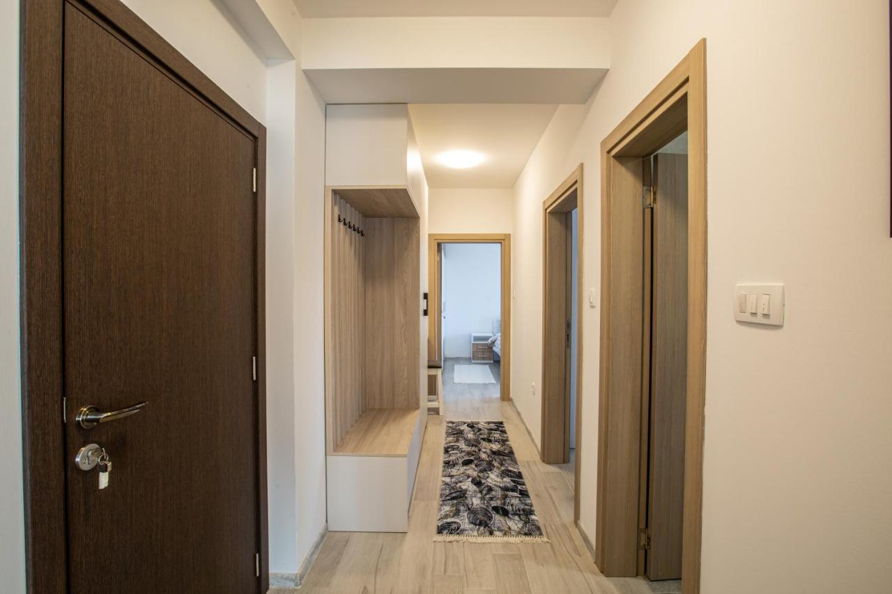 Rest Apartments Nikšić Esterno foto