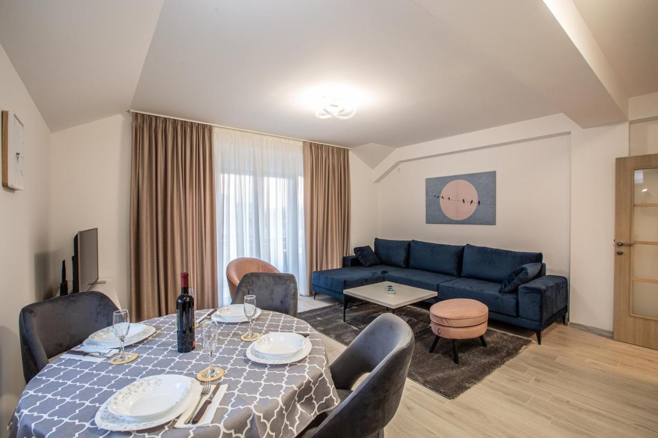 Rest Apartments Nikšić Esterno foto