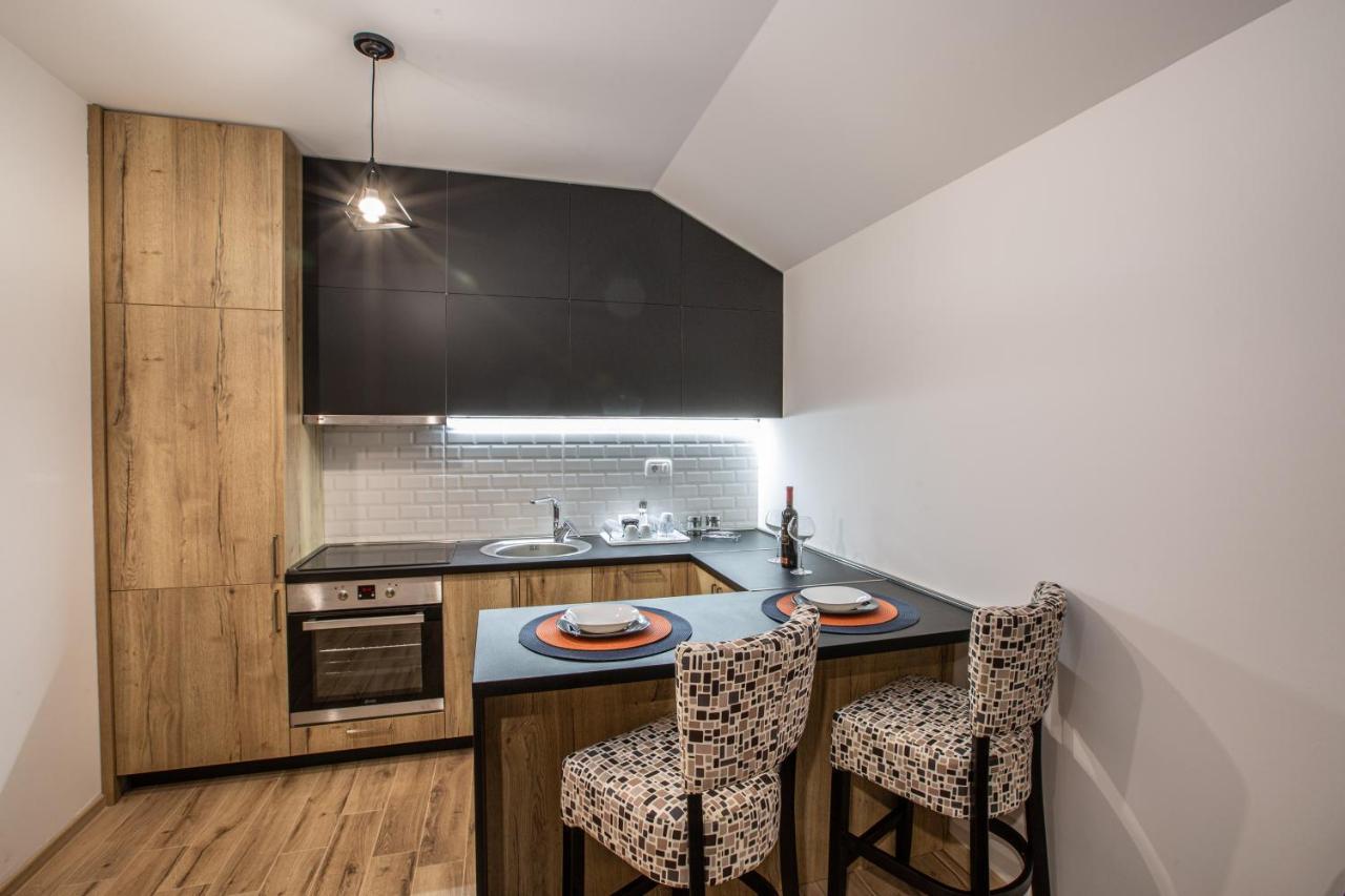 Rest Apartments Nikšić Esterno foto