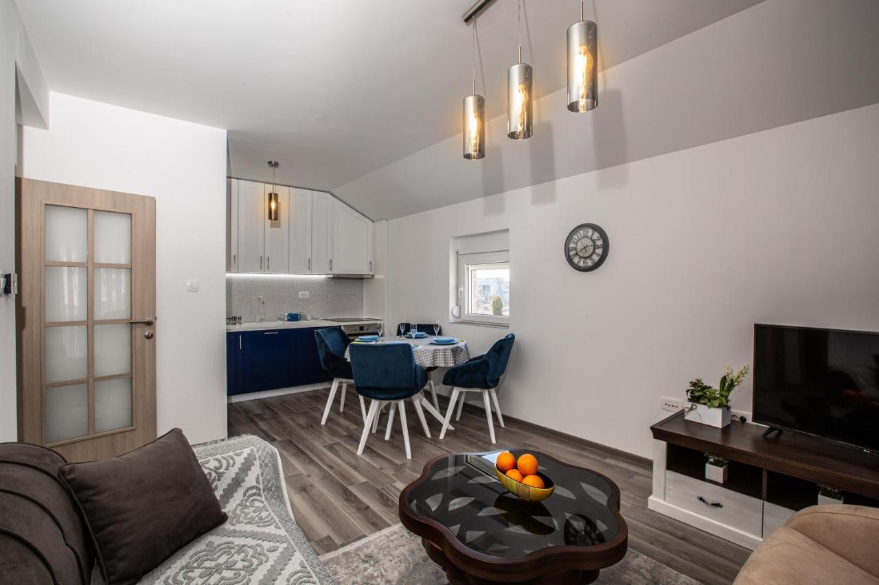 Rest Apartments Nikšić Esterno foto